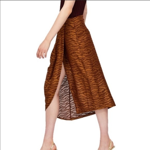 NEW Zara Collection Jacquard Faux Copper Wrap Skirt - Picture 3 of 8